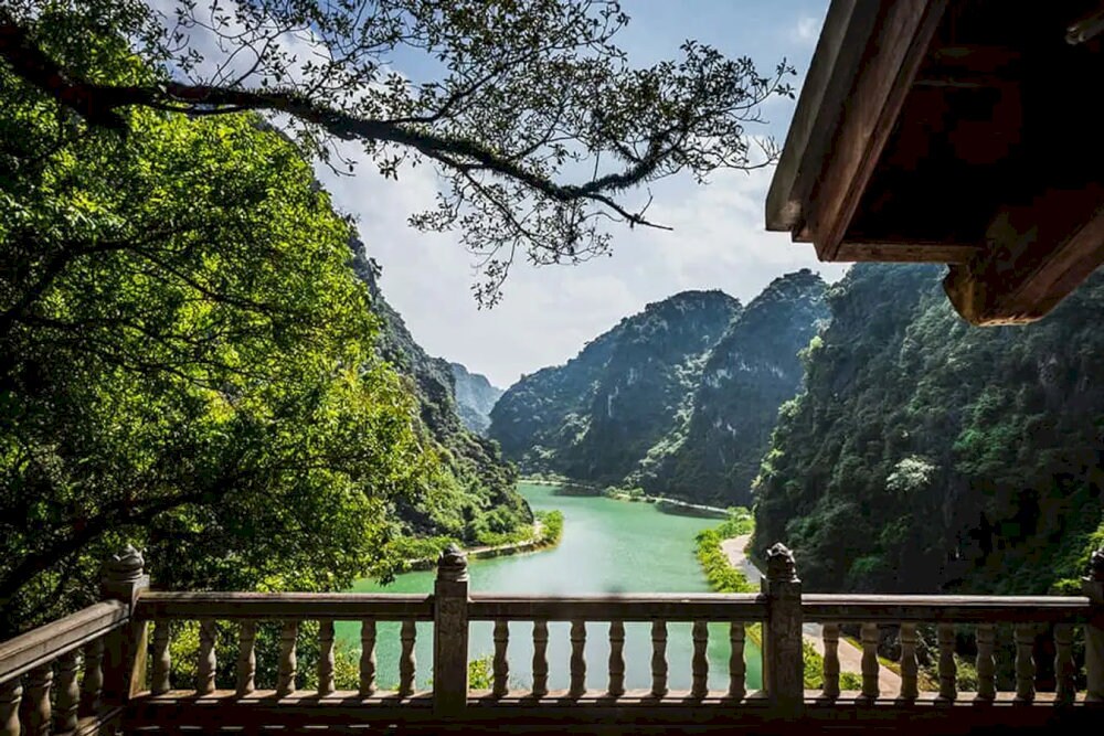A hidden gem with turquoise waters framed by rocky cliffs